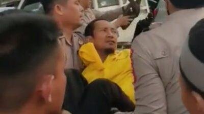 Aksi Heroik Kapolsek Bontonompo Bantu Warga Yang Alami Lakalantas