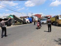Cegah Kemacetan Akibat Demo Buruh, Satlantas Polres Gowa Alihkan Truk di Pertigaan Panciro -Barombong
