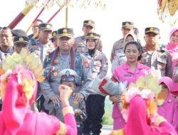 Ada Tarian Pa’duppa & Polisi Cilik Sambut Kedatangan Kapolres dan Ketua Bhayangkari Cab. Gowa di Polsek Parangloe