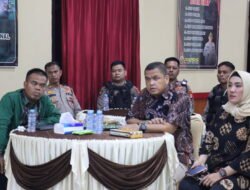Kapolres Gowa Gelar Nonton Bareng Pergelaran Wayang Kulit “Wahyu Cakraningrat”