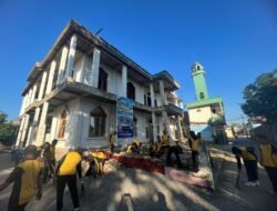 Sambut Tahun Baru Islam 1 Muharram 1445, Polres Gowa Gelar Keja Bakti di 3 Masjid