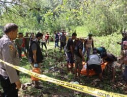 Tim Inafis Polres Gowa Datangi Tempat Kejadian Penganiayaan Yang Mengakibatkan Korban Meninggal Dunia