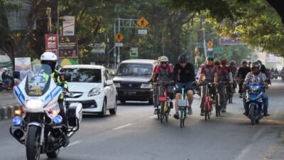 Jaga Stamina Tubuh, Kapolres Gowa Ajak Anggotanya Gowes Bareng