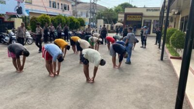 Satgas 3 dan 10 Mako Polres Gowa Laksanakan Kegiatan Pembinaan Jasmani Bagi Tahanan