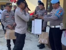 Lepas Anggotanya Ke Tempat Tugas Yang Baru, Kapolsek Bontonompo Polres Gowa Beri Cerdera Mata