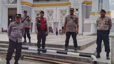 Personil gabungan Polres dan Polsek Lakukan Pengamanan Dzikir Dan Do’a Bersama.