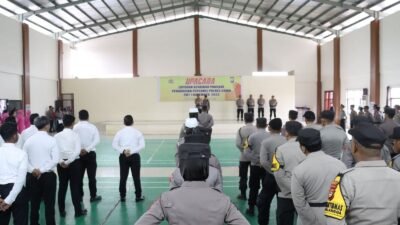 Kapolres Gowa Pimpin Upacara Korps Raport Kenaikan Pangkat Pengabdian