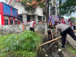 Kapolres Gowa Pimpin Manajemen Kebersihan Dalam Rangka Menyambut Natal dan Tahun Baru