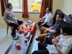 Pererat Silaturahmi, Ketua dan Anggota Panwascam Datangi Polsek Somba Opu