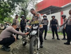 Kapolres Gowa Periksa Kendaraan Patroli Satsamapta dan Administrasi Kendaraan
