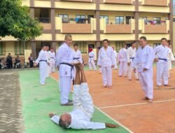 Kapolres Gowa Pimpin Drill Beladiri Polri di Lapangan Griya Bhayangkara Gowa