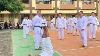 Kapolres Gowa Pimpin Drill Beladiri Polri di Lapangan Griya Bhayangkara Gowa