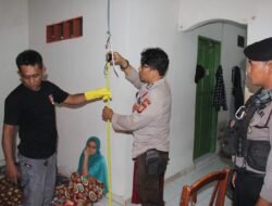 Polsek Somba Opu bersama Unit Identifikasi Polres Gowa Olah TKP Kasus Gantung Diri
