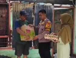 Bentuk Kepedulian, Bhabinkamtibmas Polsek Bajeng Beri Bantuan Kepada Korban Kebakaran