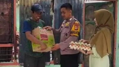 Bentuk Kepedulian, Bhabinkamtibmas Polsek Bajeng Beri Bantuan Kepada Korban Kebakaran