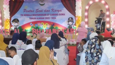 Kapolres Gowa Hadiri Pentas Seni dan Karya TK Kemala Bhayangkari 07 Cabang Gowa