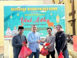 Polres Gowa dan Polsek Jajaran Bagikan Daging Kurban Ke Warga Yang Berhak