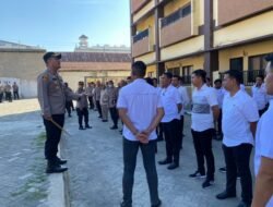 Usai Apel Pagi, Kapolres Gowa Pimpin Langsung Pemeriksaan Sikap Tampang Personel