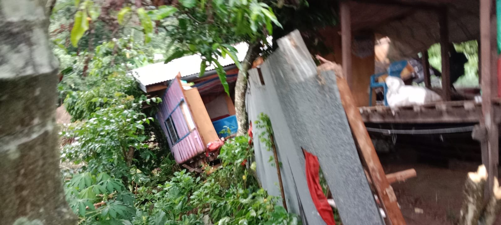 Tanah Longsor Landa Dusun Pattallassang, Dua Rumah Rusak Berat
