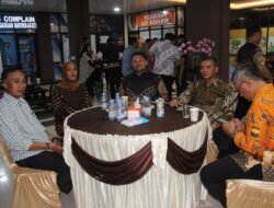 Polres Gowa Gelar Nonton Bareng Pergelaran Wayang Kulit Dengan Lakon “TUMURUNE WIJI SEJATI”