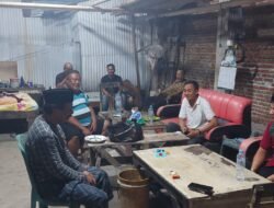 Jalin Silaturahmi, Kapolsek Somba Opu sambangi Tokoh Masyarakat.