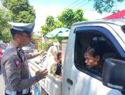 SAT LANTAS POLRES GOWA TERTIBKAN MOBIL PICK UP YANG ANGKUT PENUMPANG