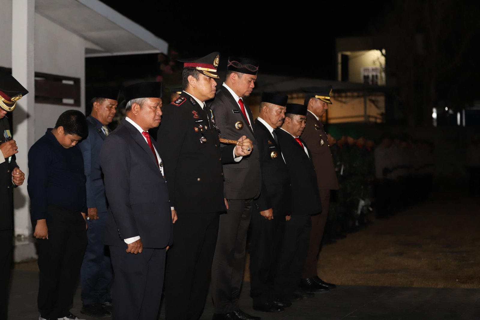 Kapolres Gowa bersama Forkopimda Hadiri Apel Kehormatan dan Renungan Suci dalam Rangka HUT RI Ke- 79