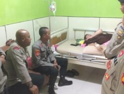 Wujud Kepedulian, Kasat Samapta Polres Gowa Jenguk Istri Anggotanya Yang Sakut