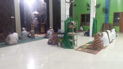 Lewat Safari Subuh, Kapolsek Bontonompo Sapa Warga Tamalayang