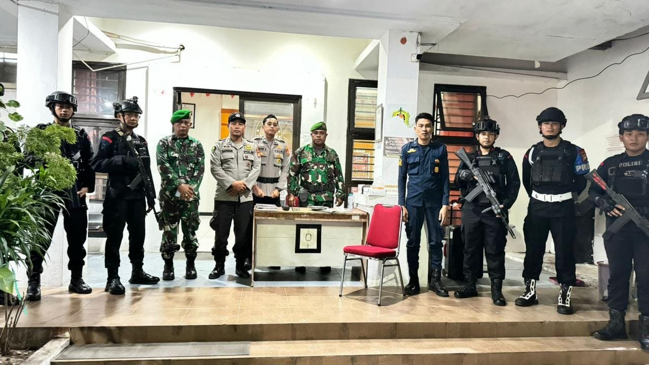 Jelang Pilkada Serentak 2024, Satbrimob Polda Sulsel BKO Polres Gowa Kunjungi KPU dan Bawaslu