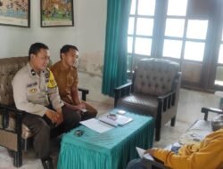 Pererat Sinergitas, Bhabinkamtibmas Polsek Tompobulu Gowa Kunjungi Kantor Desa Garing