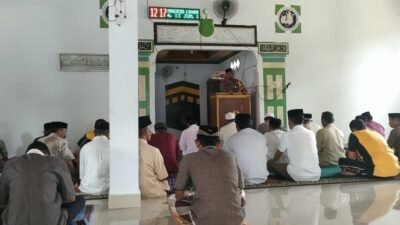 Lewat Safari Jum’at , Kapolsek Bontonompo Polres Gowa Sampaikan Himbauan Kamtibmas