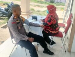 Pastikan Kesehatan Tetap Prima, Personel PAM Pemungutan Suara di Bontonompo Jalani Pemeriksaan Kesehatan