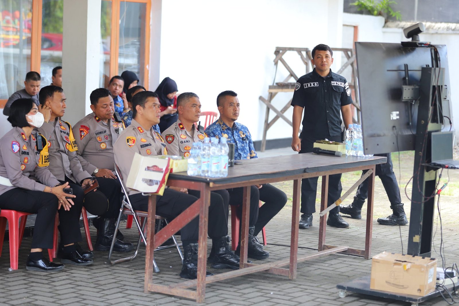 Kapolres Gowa Ikuti Vicon Bahas Situasi Kamtibmas Pasca Pemungutan Suara Pilkada Serentak 2024
