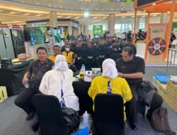 Polres Gowa Ikut Ambil Bagian Dalam Kegiatan Donor Darah HUT BPR Hasamitra ke-19 di Trans Studio Mall Makassar