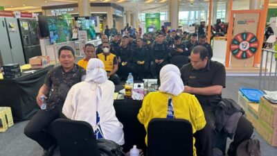 Polres Gowa Ikut Ambil Bagian Dalam Kegiatan Donor Darah HUT BPR Hasamitra ke-19 di Trans Studio Mall Makassar
