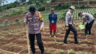 Polsek Tombolopao Galakkan Program Ketahanan Pangan Mendukung Asta Cita Presiden RI