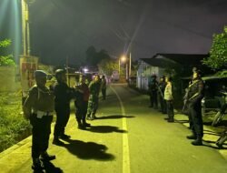 Polsek Pallangga Bersama Personel Brimob Polda Sulsel Amankan Kampanye Pertemuan Tatap Muka Paslon Bupati Gowa
