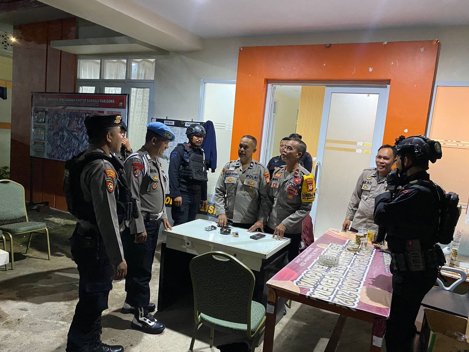 Patroli Gabungan Polres Gowa Pastikan Situasi Kondusif Pasca Pemungutan Suara Pilkada 2024