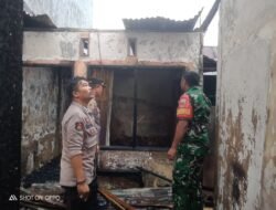 Respon Cepat personil Polsek Somba Opu Datangi TKP Kebakaran Rumah Warga.