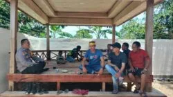 Bhabinkamtibmas Desa Mandalle Imbau Warga Antisipasi Banjir dan Angin Kencang
