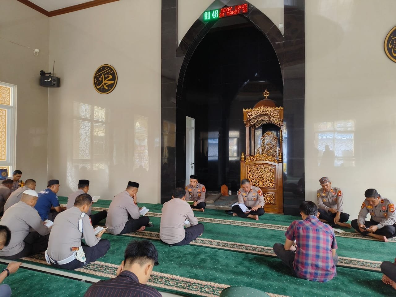 Personel Polres Gowa Gelar Yasinan Ramadan di Masjid Al Gaffar
