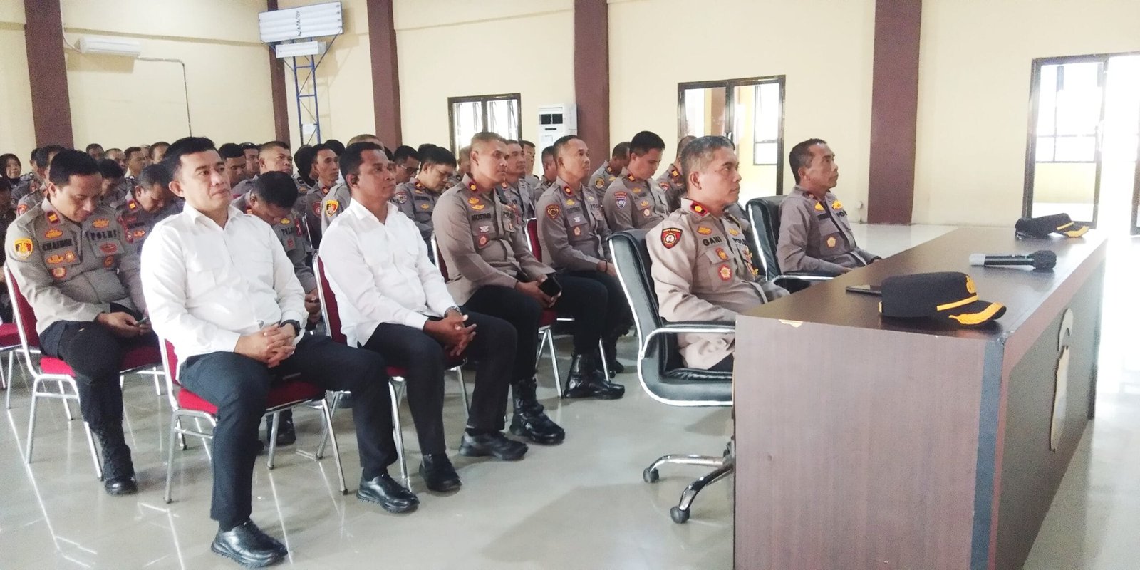 Personel Polres Gowa Ikuti Commander Wish Kapolda Sulsel Melalui Zoom Meeting