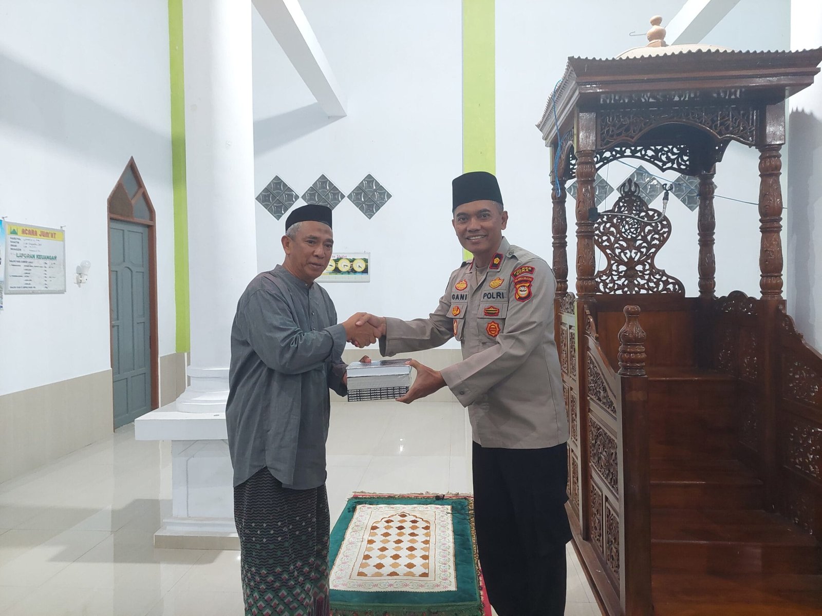 Wakapolres Gowa Pimpin Safari Kamtibmas, Tarawih Bersama di Masjid Besar Malakaji