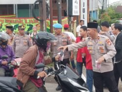 Polres Gowa Kembali Bagikan Takjil untuk Pengendara dan Warga Sekitar
