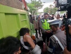 Kapolres Bersama Bupati Gowa Tertibkan Kendaraan Truk di Jalan Poros Pattallassang